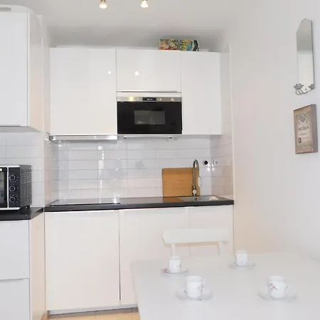 Cozy T2 In Les Pins 2 Air-conditioned With Pool And Par 아파트 앙티브